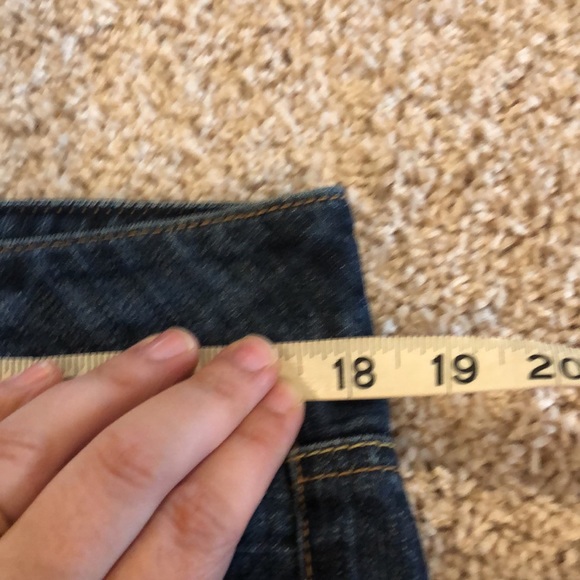 American Eagle Outfitters 100% Cotton Jean Shorts Size 10 dark wash - Picture 6 of 10